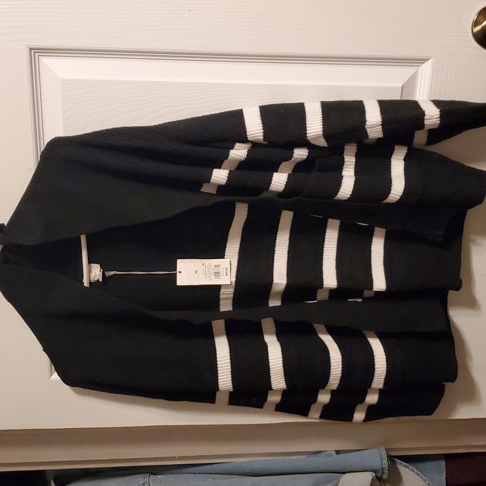 A New DAY layering Cardigan